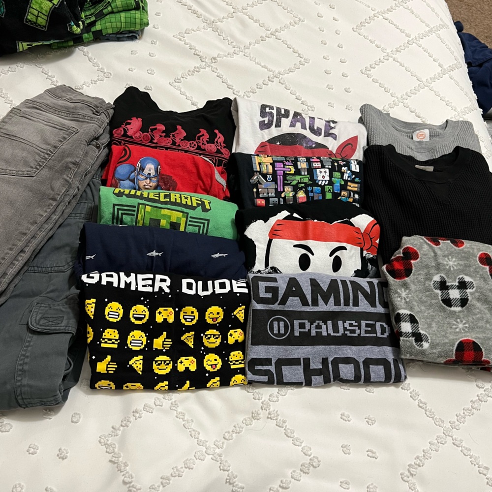 Boys lot size 8-10